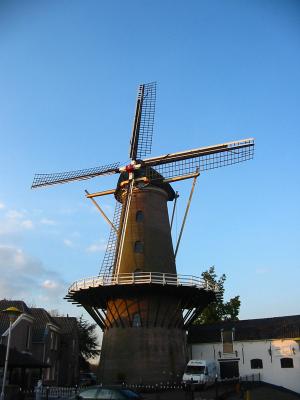 <img300*0:stuff/Culemborg_Windmill_1.jpg>