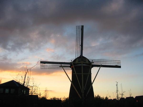 <img600*0:stuff/Culemborg_sunset_windmill.jpg>