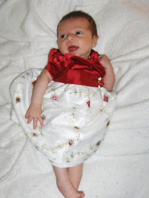 <img300*0:stuff/Dancing_babys_1st_christmas.jpg>