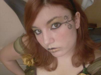 <img0*300:http://elftown.eu/stuff/Halloween_Make-up.jpg>