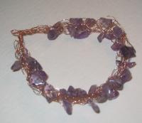 <img200*0:stuff/iru_amethyst_bracelet.jpg>