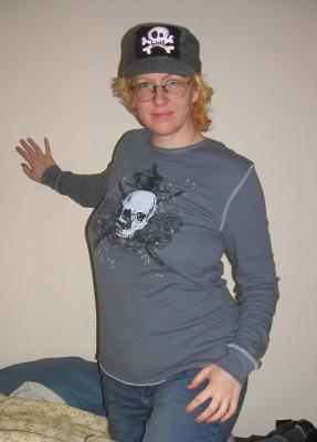 <img0*400:stuff/skull%20shirt%201.jpg>