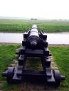 <img100*0:stuff/z/1/cannon_from_behind2.jpg>