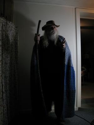 <img300*0:stuff/z/10620/Odin%2520Standing%25203-6-09/3-6-09%20061.jpg>