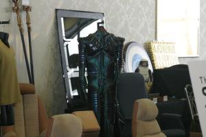 <img300*0:stuff/z/169023/Propworx%2520Memorabilia%2520Auction%2520/i1283882094_39.jpg>