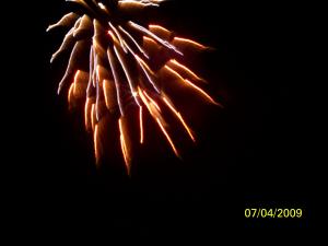 <img300*0:stuff/z/174525/fireaworks%2521%2521%2521%2521/i1246897743_2.jpg>