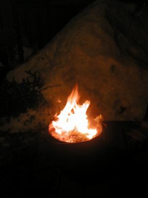 <img300*0:stuff/z/49339/Imbolc%2520Fire%25202upload/i1233632571_35.jpg>