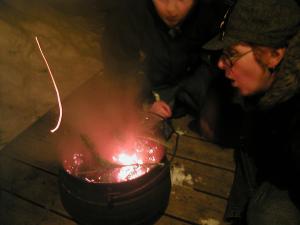 <img300*0:stuff/z/49339/Imbolc%2520Fire%25202upload/i1233641720_19.jpg>