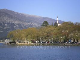 <img0*200:stuff/z/61513/Ioannina/IMGP0199.JPG>